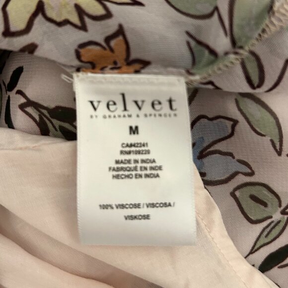 Velvet by Graham & Spencer Floral Blouse with Attached Camisole, Medium - Picture 9 of 9